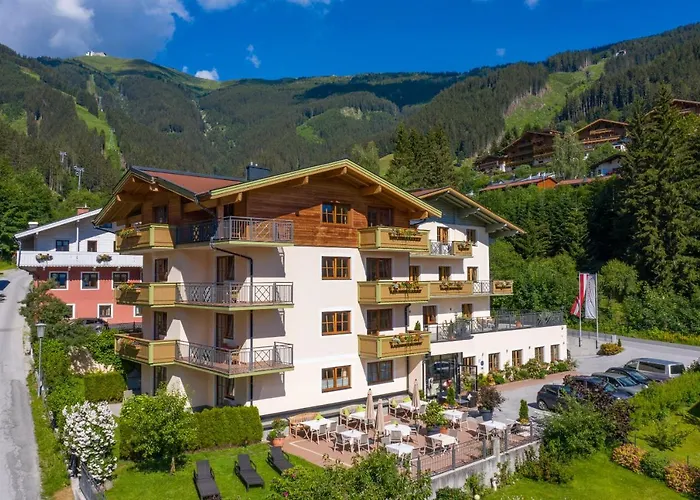 Hotel Der Schmittenhof 4*